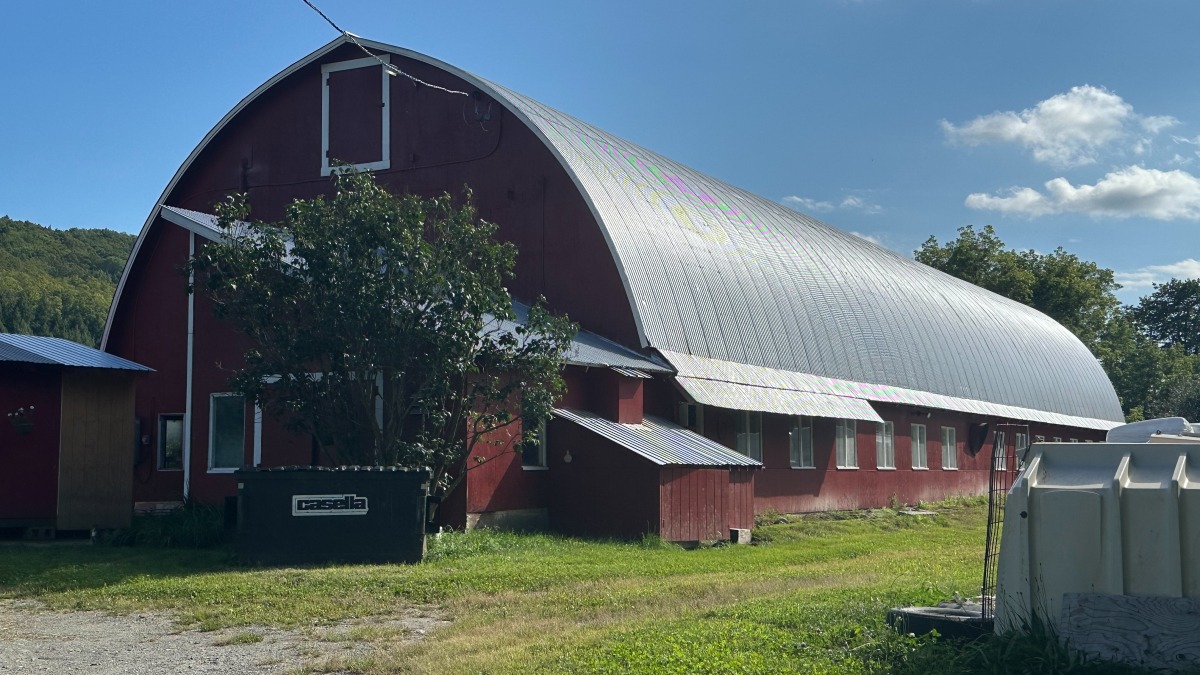 Barn west side