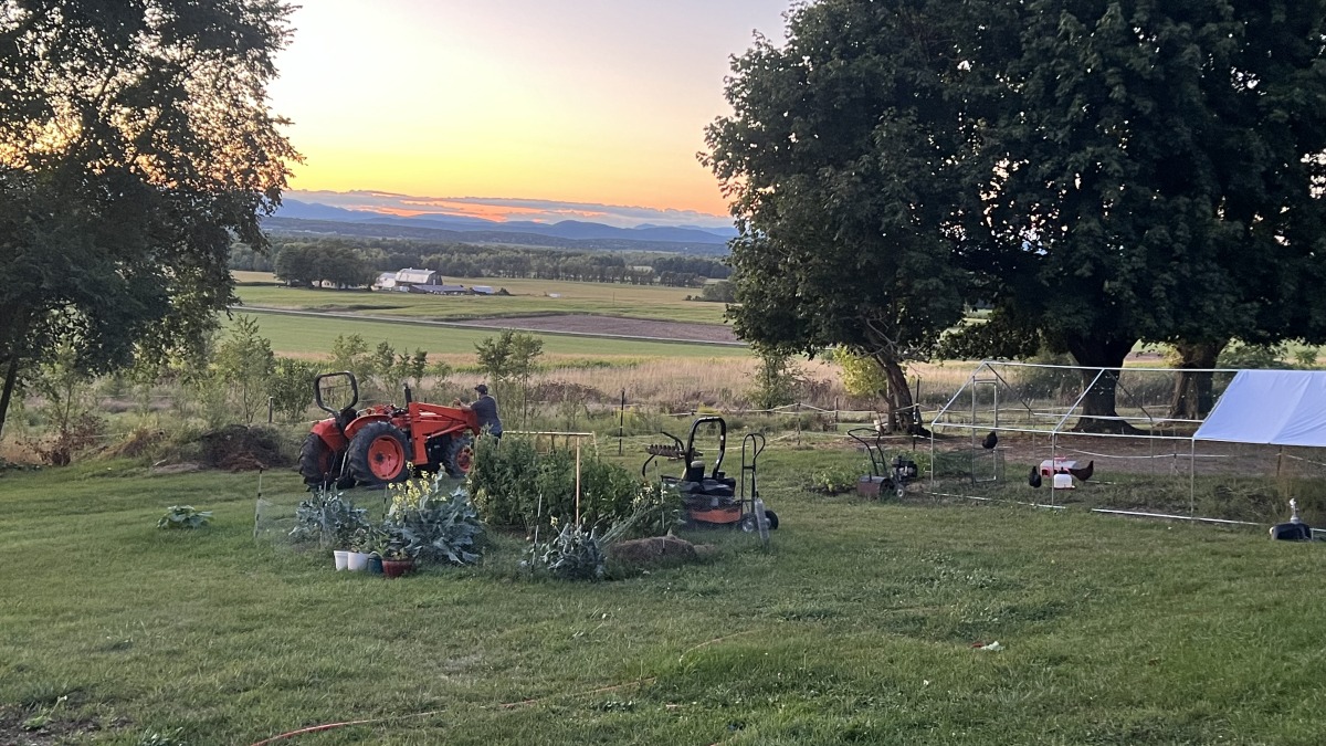 Yard & Garden Image