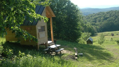 Apple Hill Cabin has a commanding view of the farm and hills westward