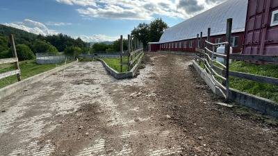 Barnyard on east side of barn and manure tank