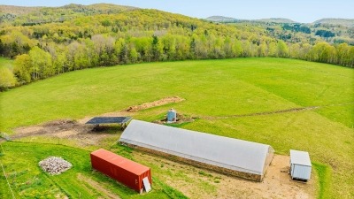 Expansive pasture areas!
